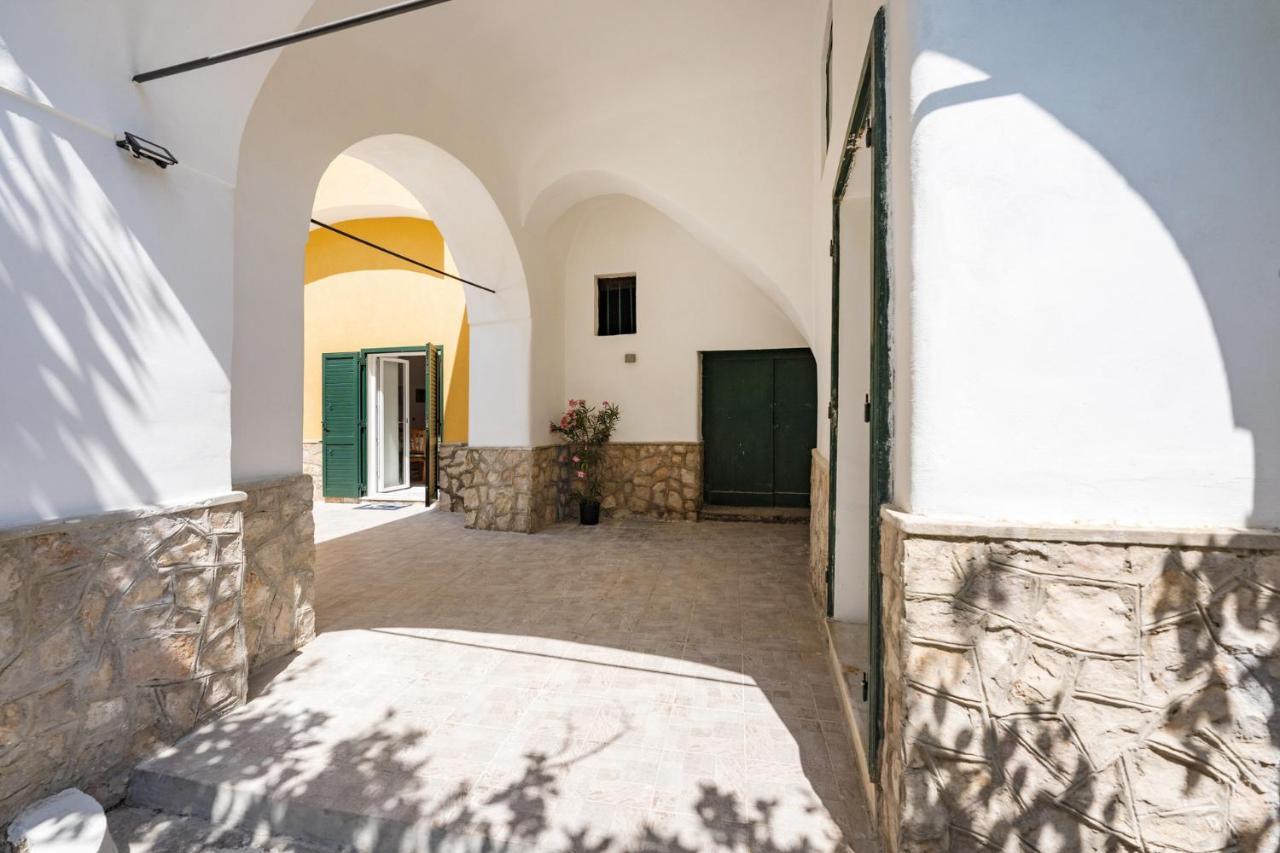 Villa Caterina B&B Прочида Экстерьер фото